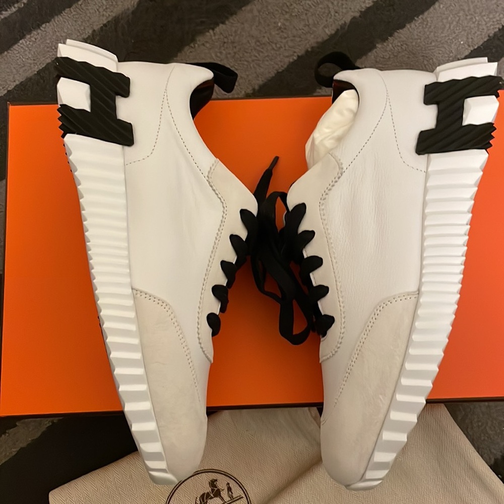Authentic Hermes Classic H logo Leather sneakers - Picture 10 of 14